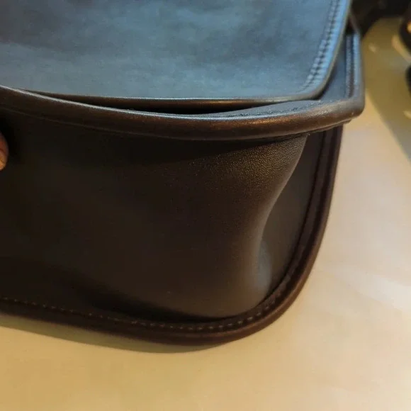 Vintage Coach leather 90's Patricia Legacy brown saddle Bag - Picture 4 of 13